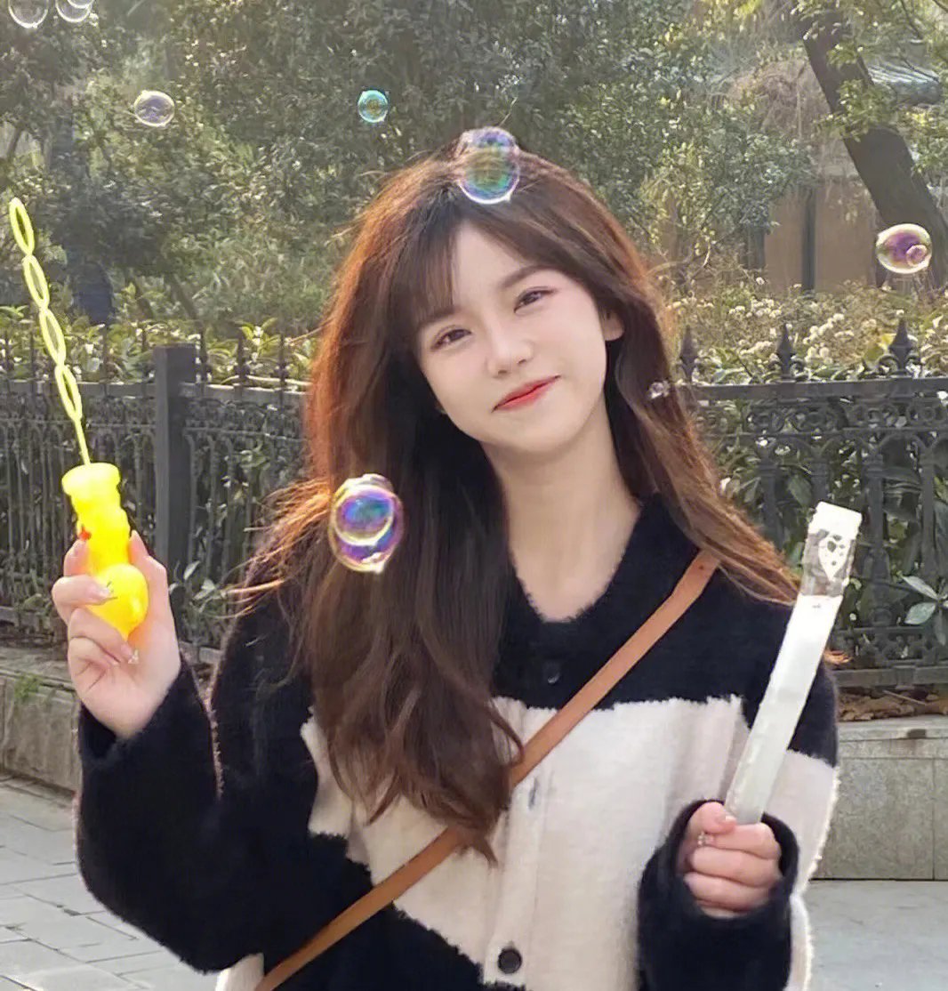 奇异女侠玩救宇宙封面